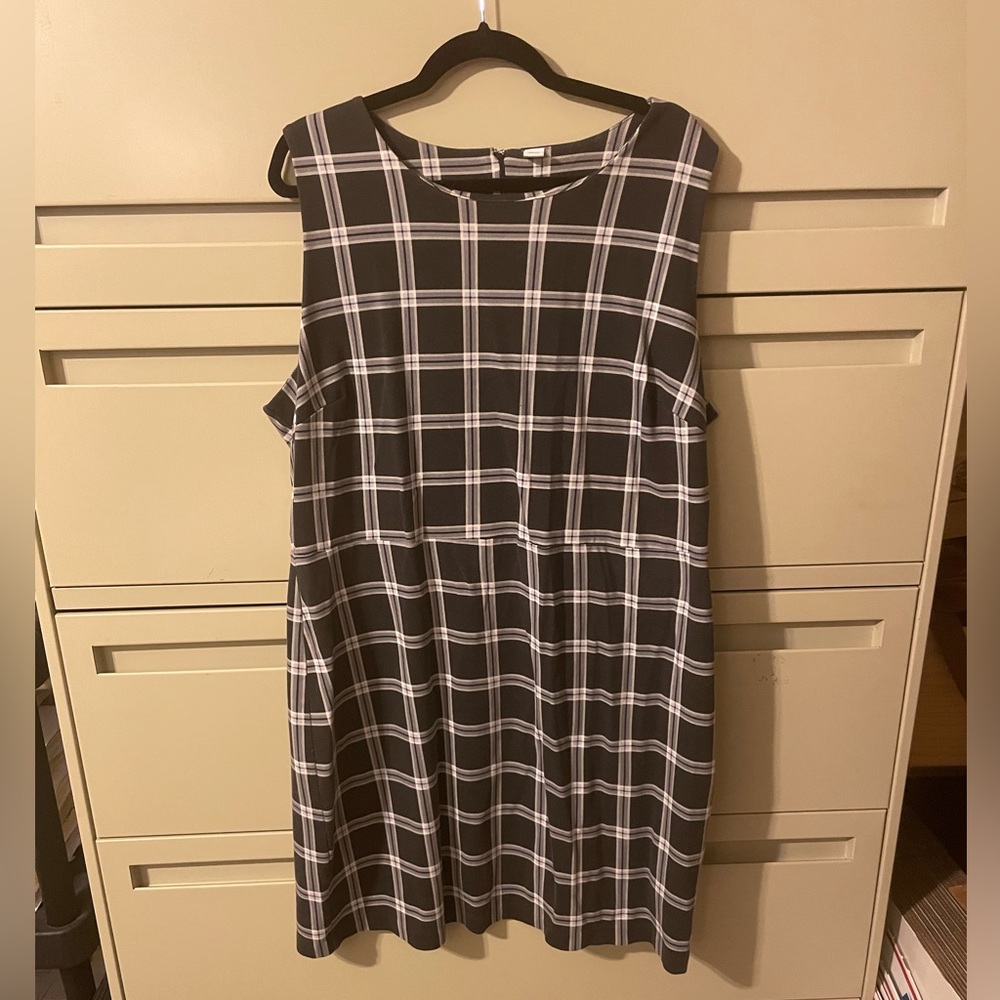 EUC Old Navy XXL Plaid Ponte Sheath Dress